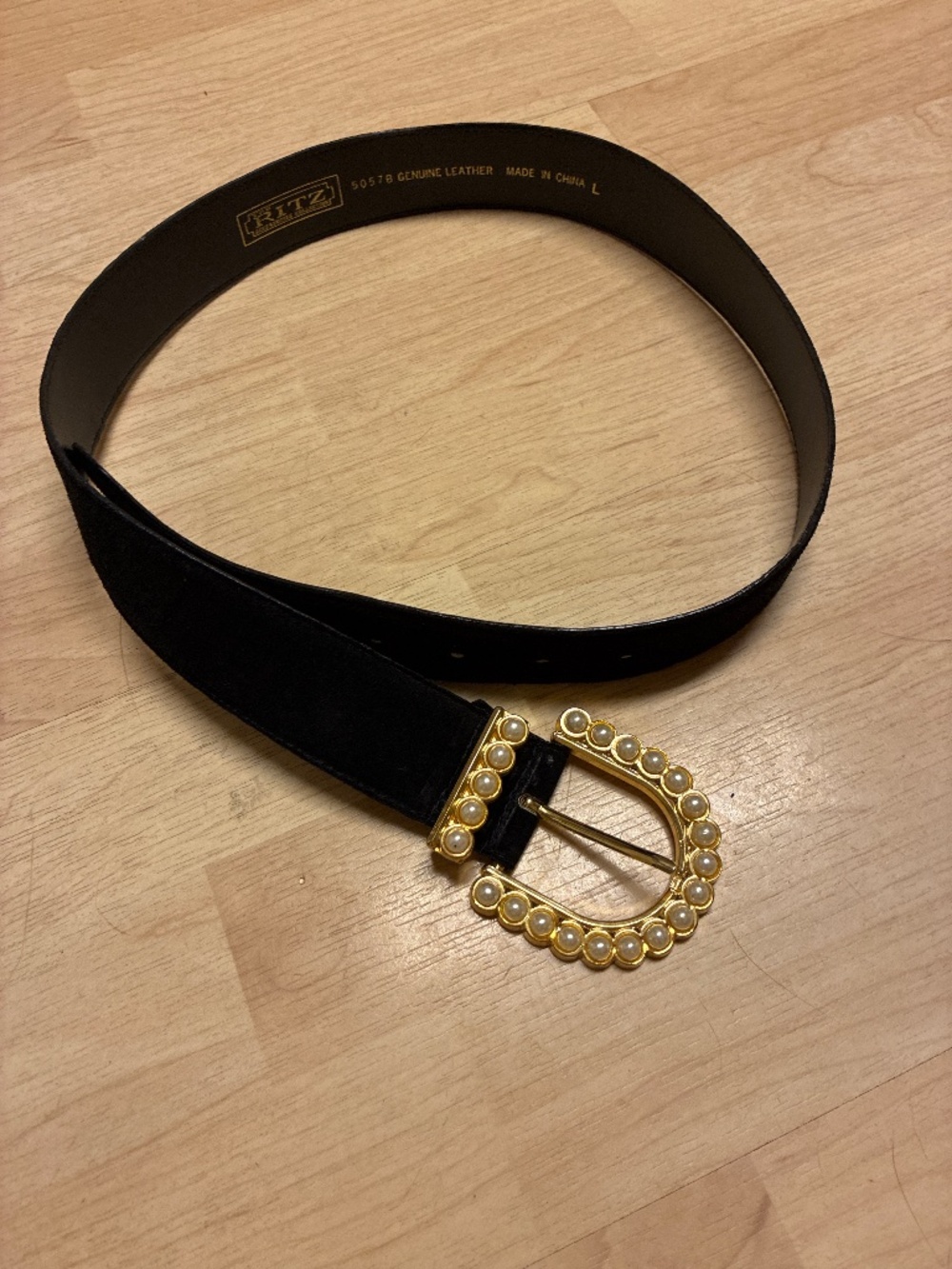 Vintage Ritz Genuine Leather Suede Gold Pearl Buckle